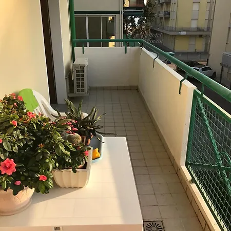 Due Camere, Vicino Al Mare - Olimpia 아파트
